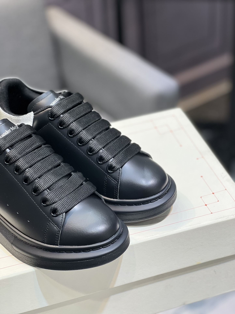 Alexander Mcqueen Casual Shoes